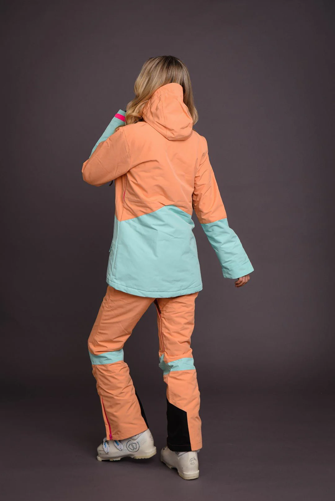 1080 Women's Ski & Snowboard Pant - Pastel Peach - Image 8